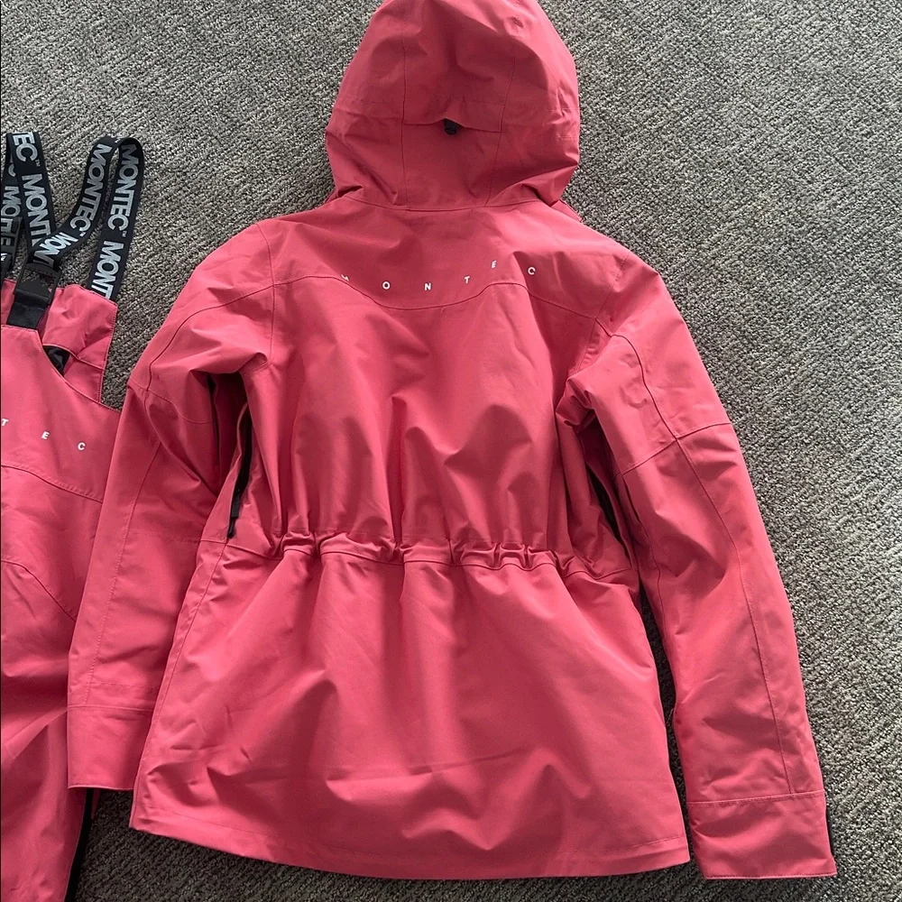 Montec 2 piece Ski jacket & Bib Set! - Picture 11 of 11